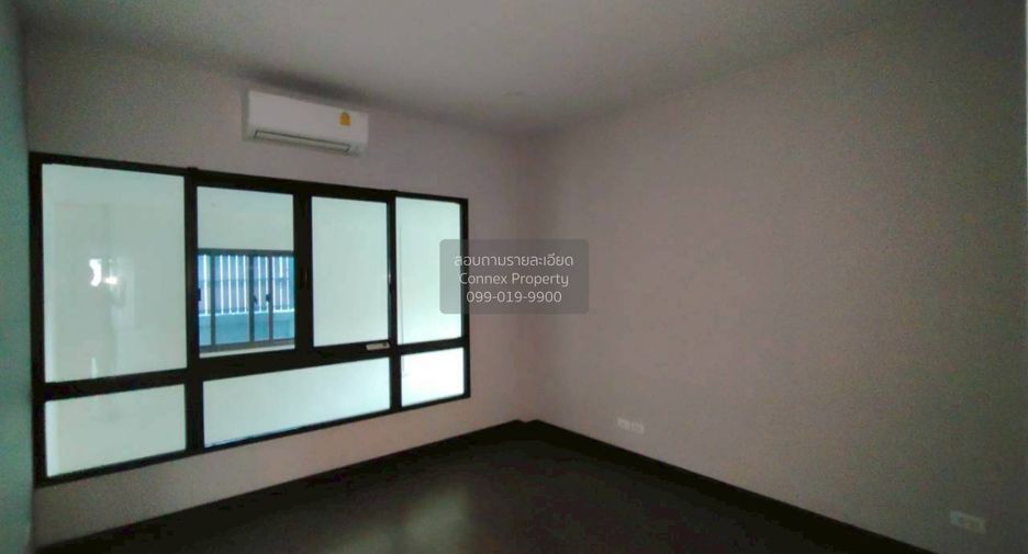 Haus zum Kauf mit 4 Zimmer in Bang Khen, Bangkok