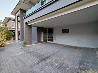 Casa en venta de 4 habitaciones en Bang Khen, Bangkok
