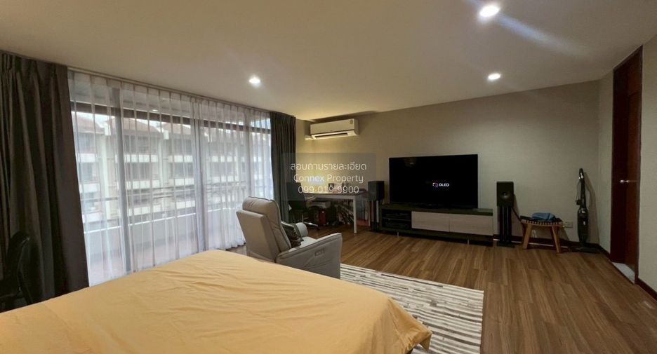 For sale 4 ベッドルーム townhouse in Suan Luang, Bangkok