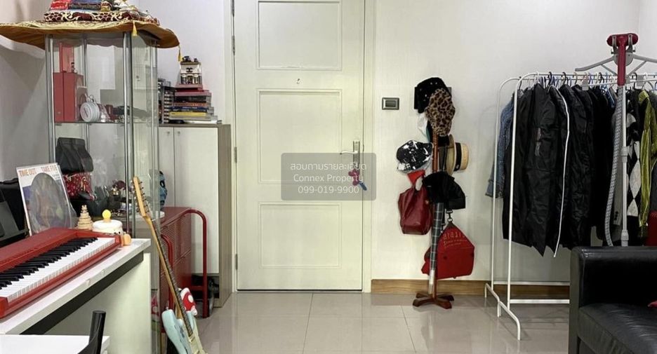 For sale 1 bed condo in Huai Khwang, Bangkok