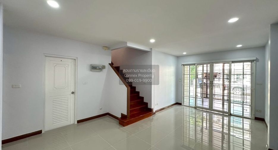 For sale 3 bedrooms townhouse in Pak Kret, Nonthaburi