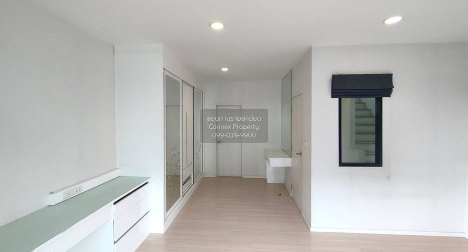 Reihenhaus zum Kauf mit 3 Zimmer in Chom Thong, Bangkok