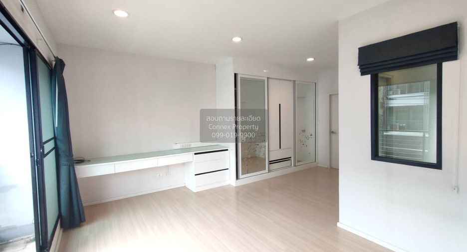 Reihenhaus zum Kauf mit 3 Zimmer in Chom Thong, Bangkok