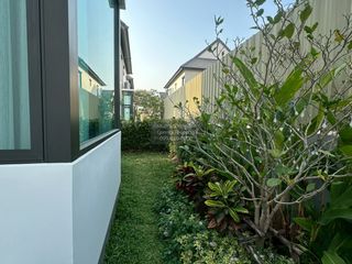 For sale 4 bedrooms house in Bang Sao Thong, Samut Prakan