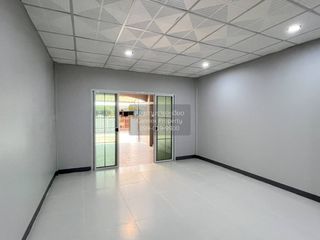 出售 3 卧室 联排别墅 在 Bang Bua Thong, Nonthaburi