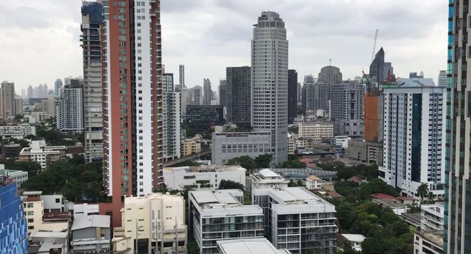 For sale 2 bedrooms condo in Khlong Toei, Bangkok