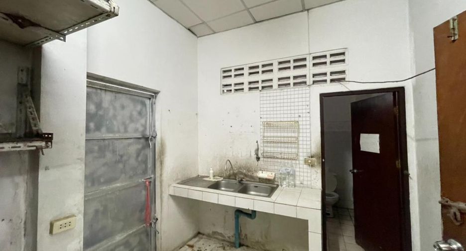 For sale 6 bedrooms retail Space in Bang Lamung, Chonburi