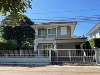 À louer 3 chambres maison à Bang Bo, Samut Prakan