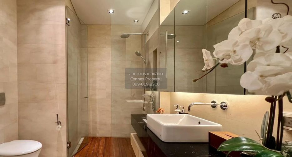 For rent 2 bedrooms condo in Sathon, Bangkok
