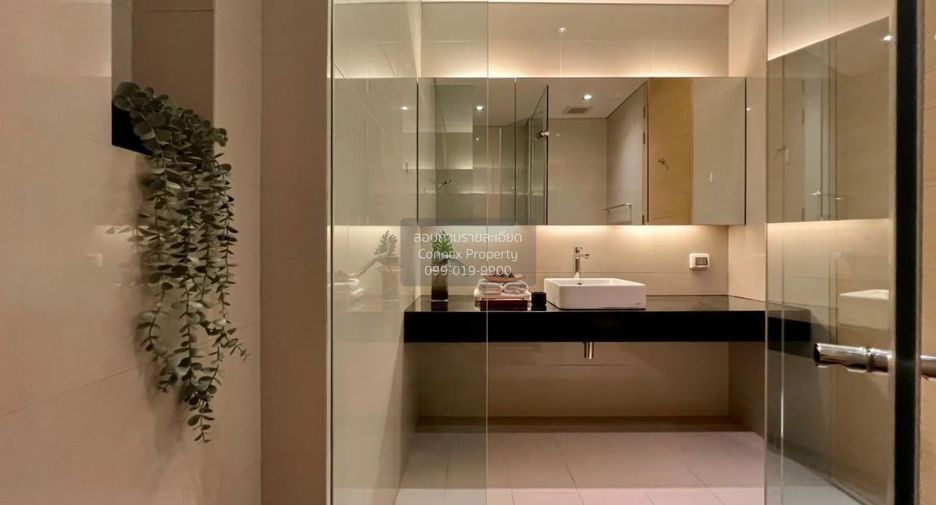 For rent 2 bedrooms condo in Sathon, Bangkok