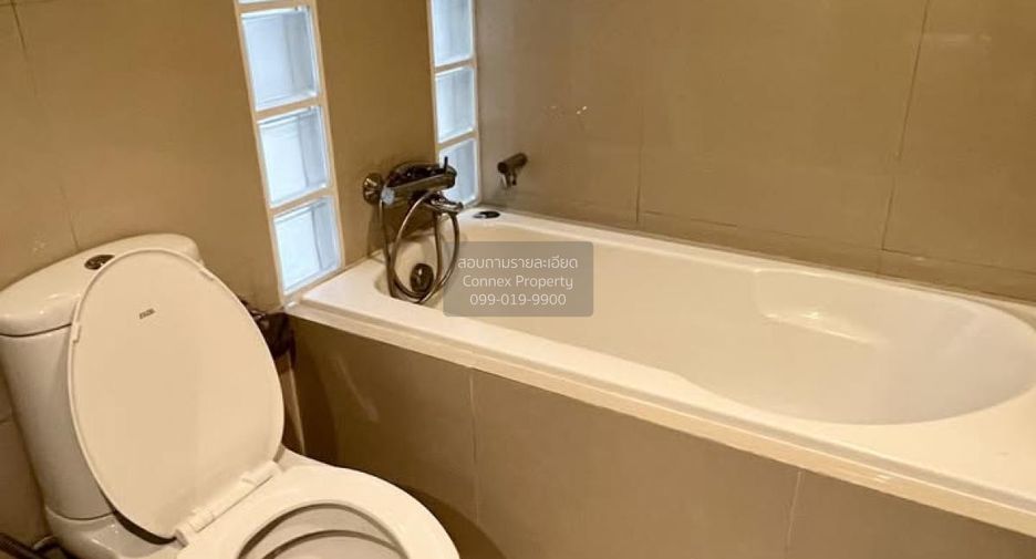 For rent 2 bedrooms condo in Din Daeng, Bangkok