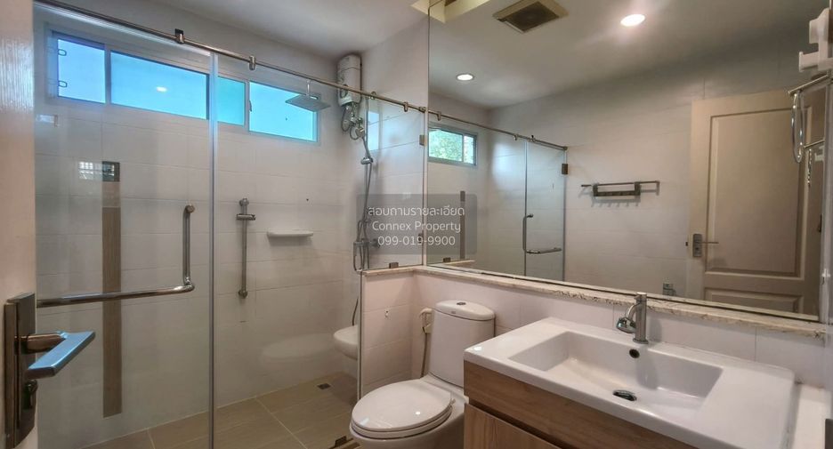 For rent 4 bedrooms house in Mueang Samut Prakan, Samut Prakan