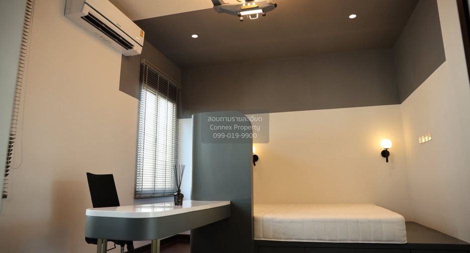Haus zur Miete mit 5 Zimmer in Lat Krabang, Bangkok