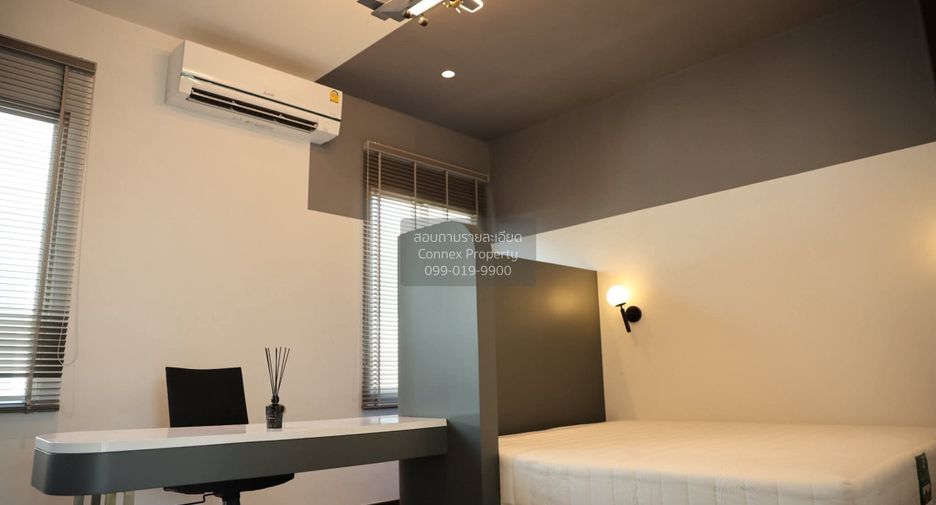 Haus zur Miete mit 5 Zimmer in Lat Krabang, Bangkok