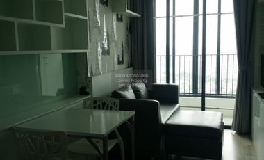 Condo en alquiler de 1 habitaciones en Khlong San, Bangkok