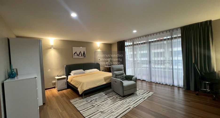 For rent 4 bedrooms townhouse in Suan Luang, Bangkok