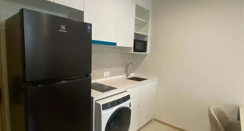 Condo en alquiler de 1 habitaciones en Bang Na, Bangkok