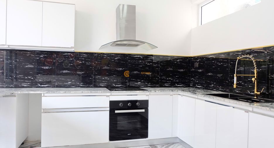 For sale 6 bedrooms house in Bang Lamung, Chonburi