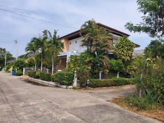 À vendre et à louer 4 chambres maison à Hua Hin, Prachuap Khiri Khan