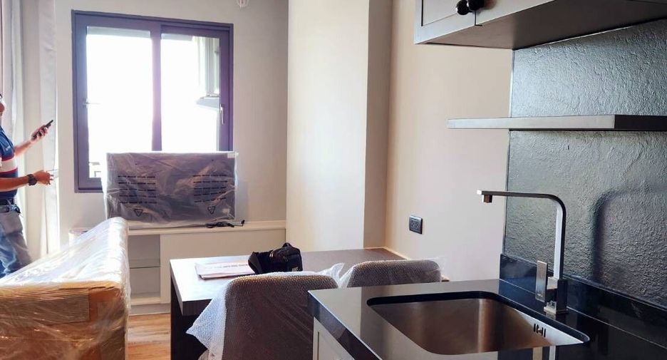 For sale studio condo in Si Racha, Chonburi