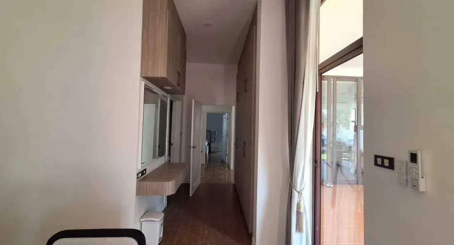 For rent 4 bedrooms villa in Hua Hin, Prachuap Khiri Khan
