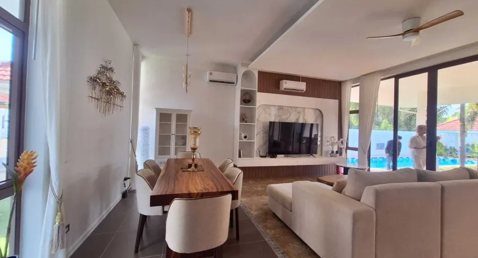 For rent 4 bedrooms villa in Hua Hin, Prachuap Khiri Khan