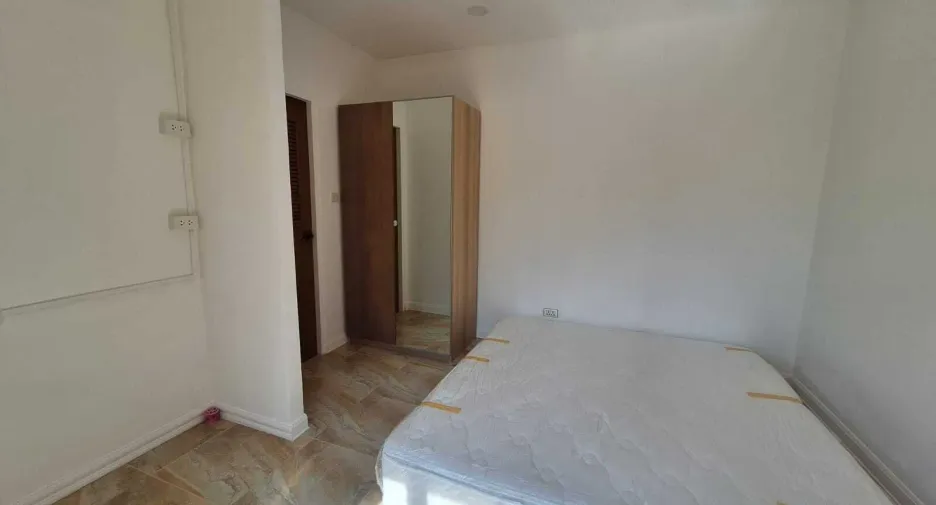 For rent 4 bedrooms villa in Hua Hin, Prachuap Khiri Khan