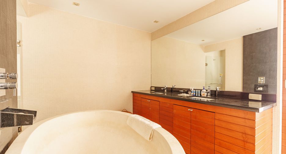 For rent 3 bedrooms villa in Thalang, Phuket