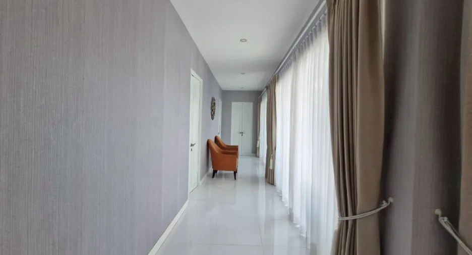 For rent 4 bedrooms villa in Hua Hin, Prachuap Khiri Khan