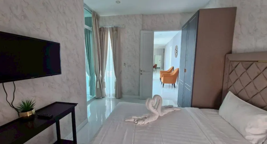 For rent 4 bedrooms villa in Hua Hin, Prachuap Khiri Khan