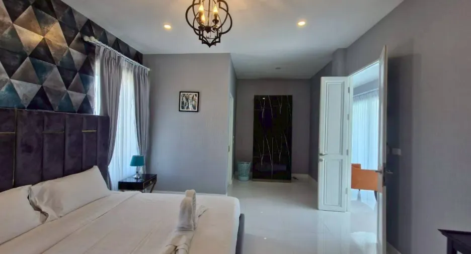 For rent 4 bedrooms villa in Hua Hin, Prachuap Khiri Khan
