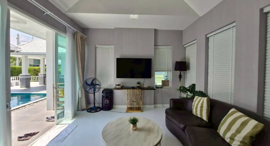 For rent 4 bedrooms villa in Hua Hin, Prachuap Khiri Khan
