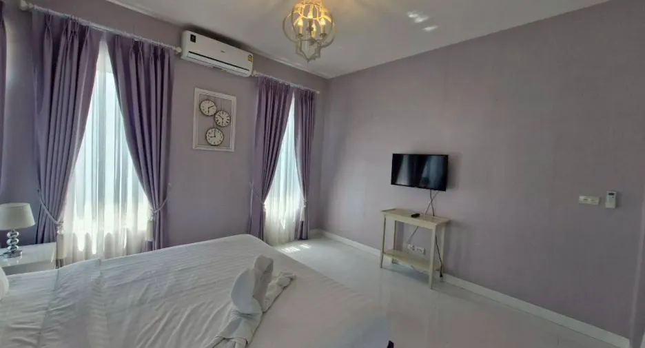For rent 4 bedrooms villa in Hua Hin, Prachuap Khiri Khan