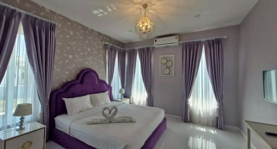 For rent 4 bedrooms villa in Hua Hin, Prachuap Khiri Khan