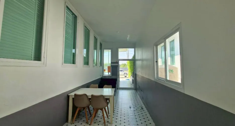 For rent 4 bedrooms villa in Hua Hin, Prachuap Khiri Khan