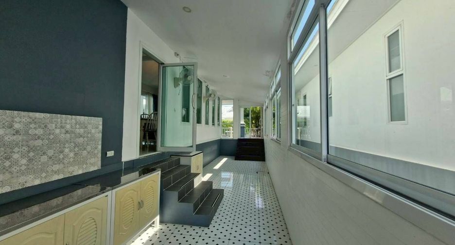For rent 3 bedrooms villa in Hua Hin, Prachuap Khiri Khan