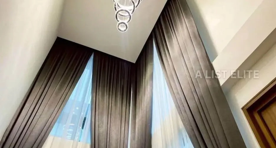 Casa en alquiler de 6 habitaciones en Bang Lamung, Chonburi