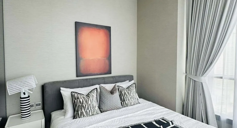 For rent 2 bedrooms condo in Khlong Toei, Bangkok