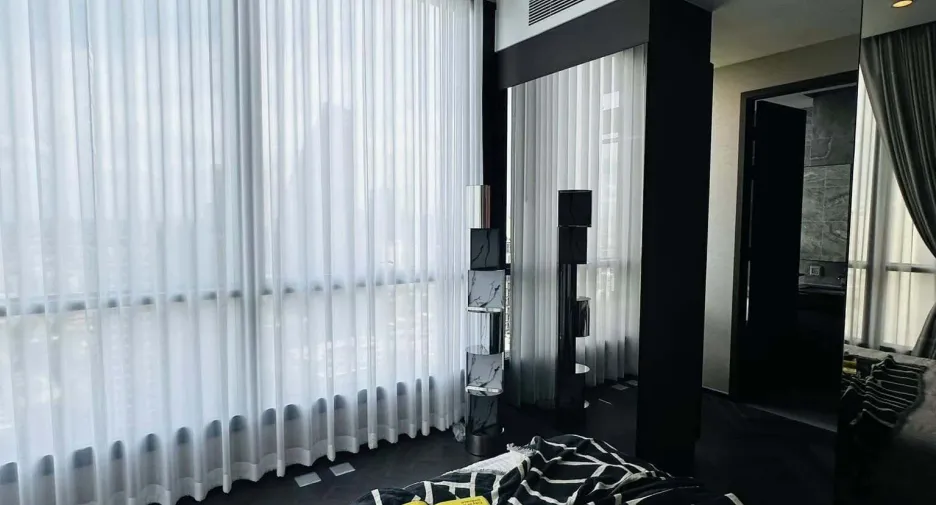 For rent 2 bedrooms condo in Khlong Toei, Bangkok