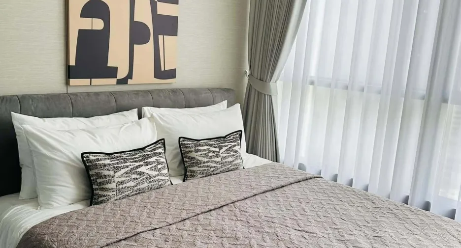 For rent 2 bedrooms condo in Khlong Toei, Bangkok