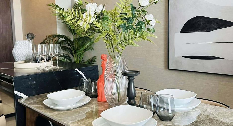 For rent 2 bedrooms condo in Khlong Toei, Bangkok