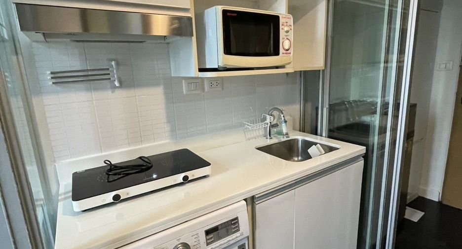 Wohnung zur Miete mit 1 Zimmer in Khlong Toei, Bangkok