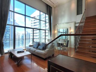 For sale 3 ベッドルーム condo in Khlong Toei, Bangkok