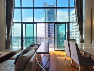 For sale 3 ベッドルーム condo in Khlong Toei, Bangkok