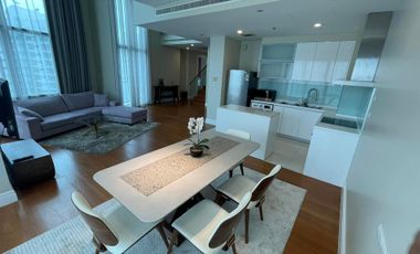 For sale 3 bedrooms condo in Khlong Toei, Bangkok