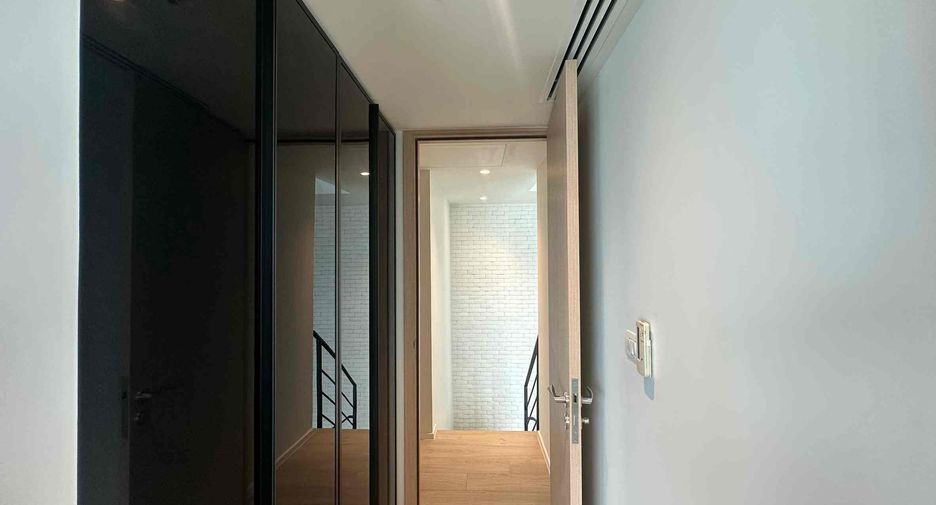 For rent 2 bedrooms condo in Sathon, Bangkok