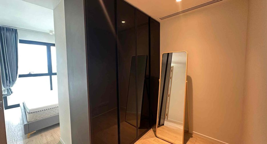 For rent 2 bedrooms condo in Sathon, Bangkok