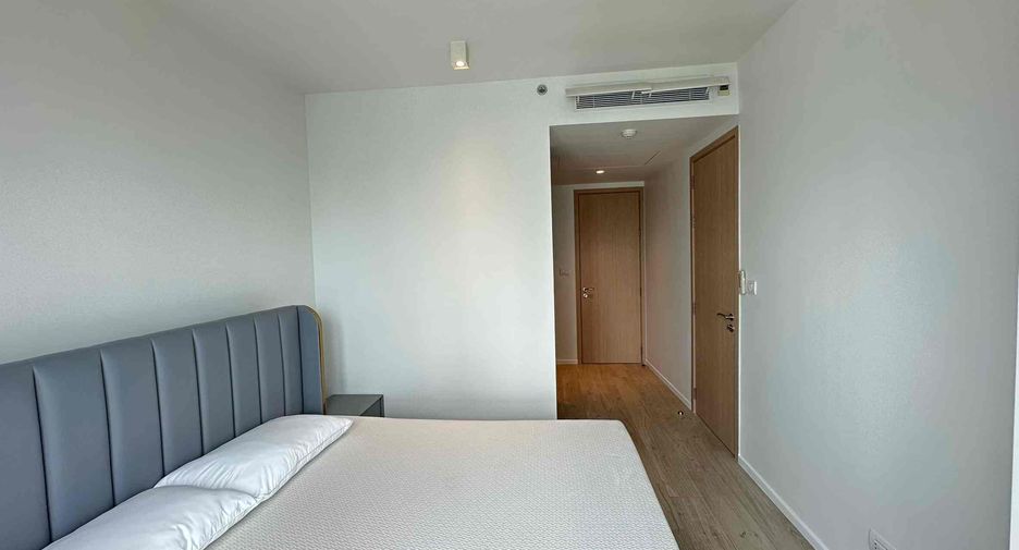 For rent 2 bedrooms condo in Sathon, Bangkok