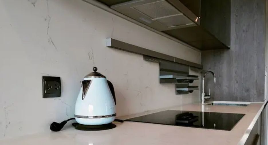 For rent 2 bedrooms condo in Pathum Wan, Bangkok