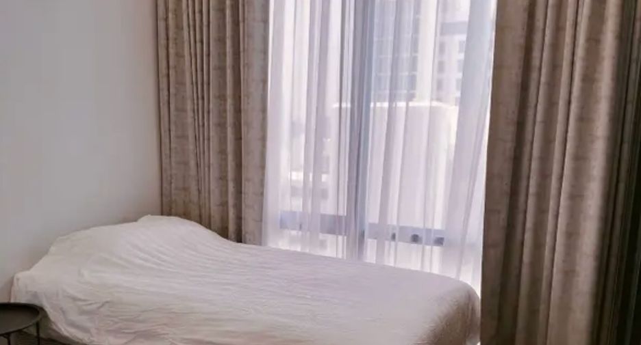 For rent 2 bedrooms condo in Pathum Wan, Bangkok